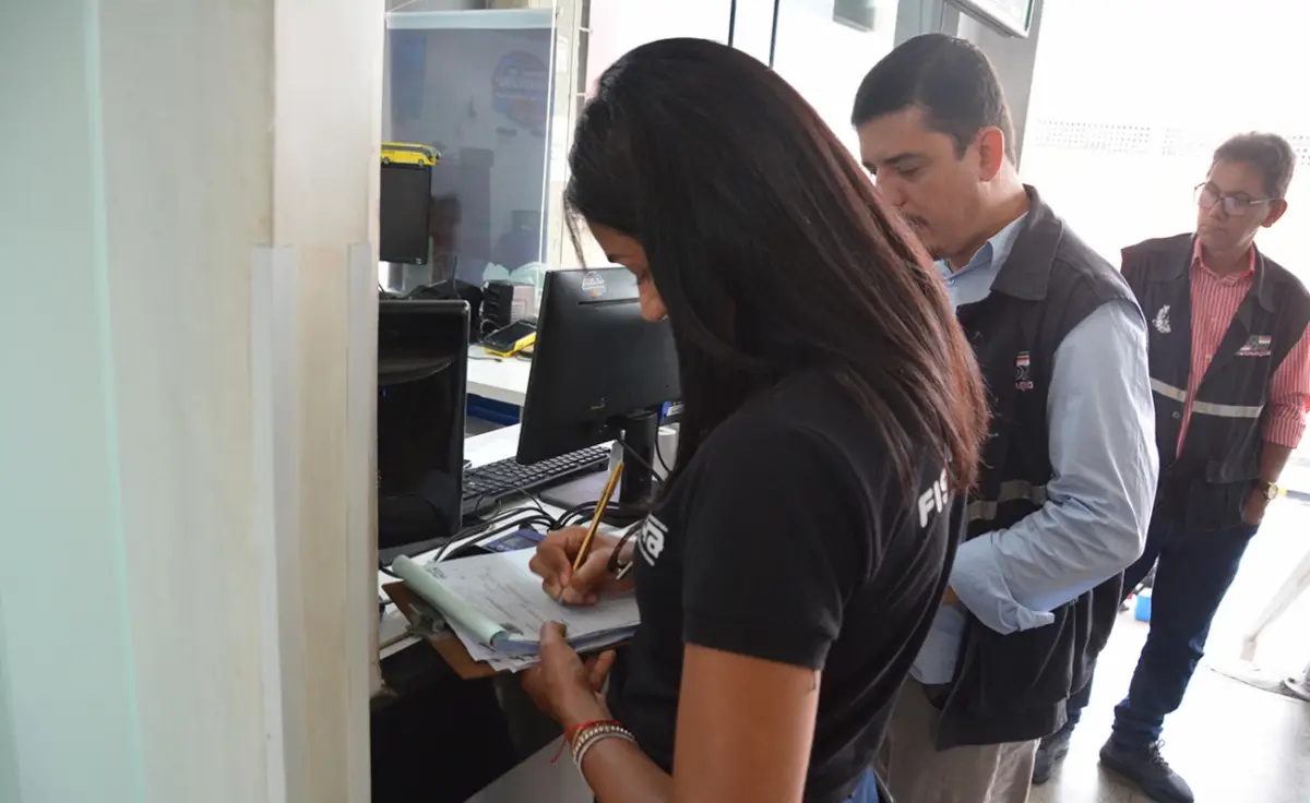 Após denúncias, Procon autua empresa na Rodoviária de Feira de Santana por desrespeito a idosos