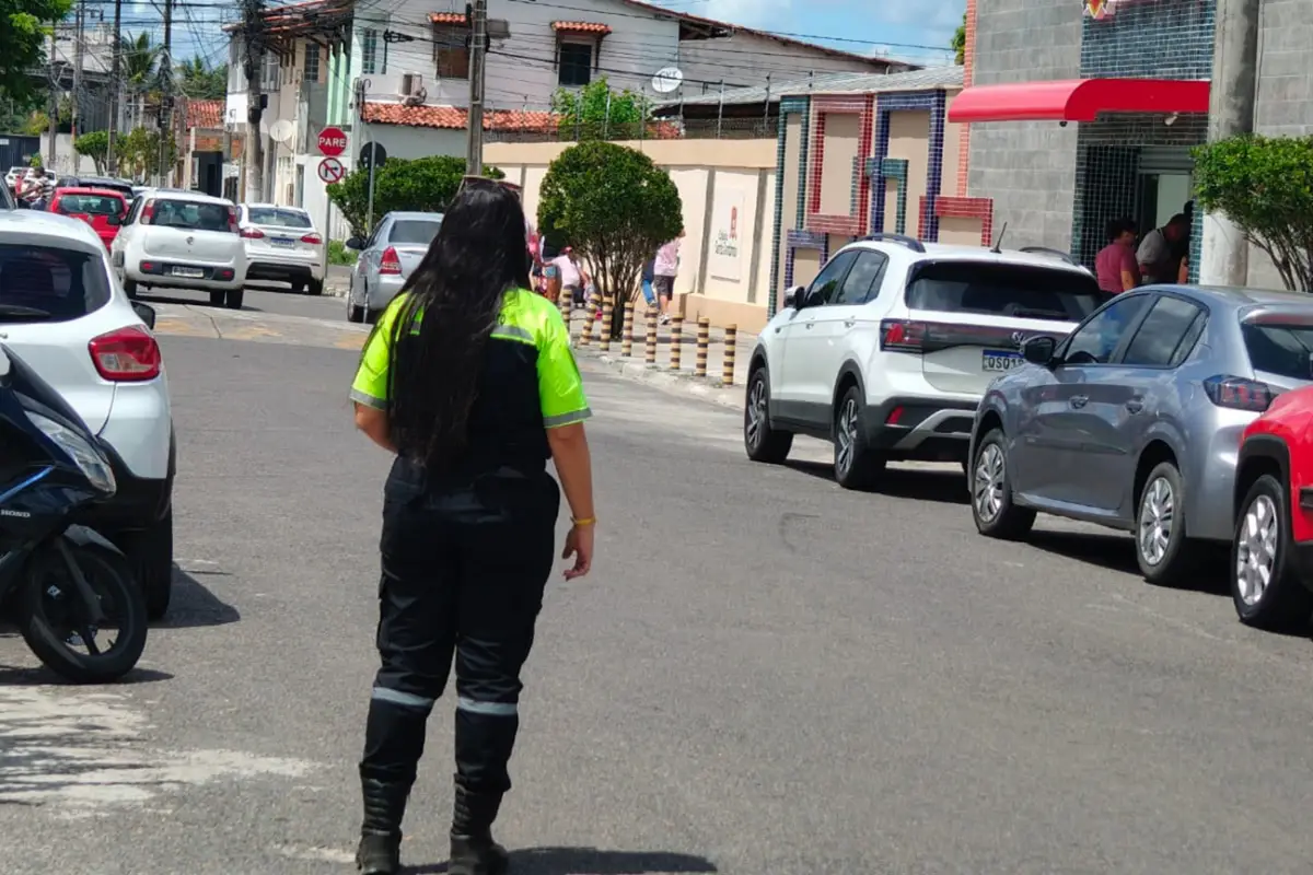 Ronda Escolar da SMT reforça fiscalização e mapeia pontos críticos em Feira de Santana