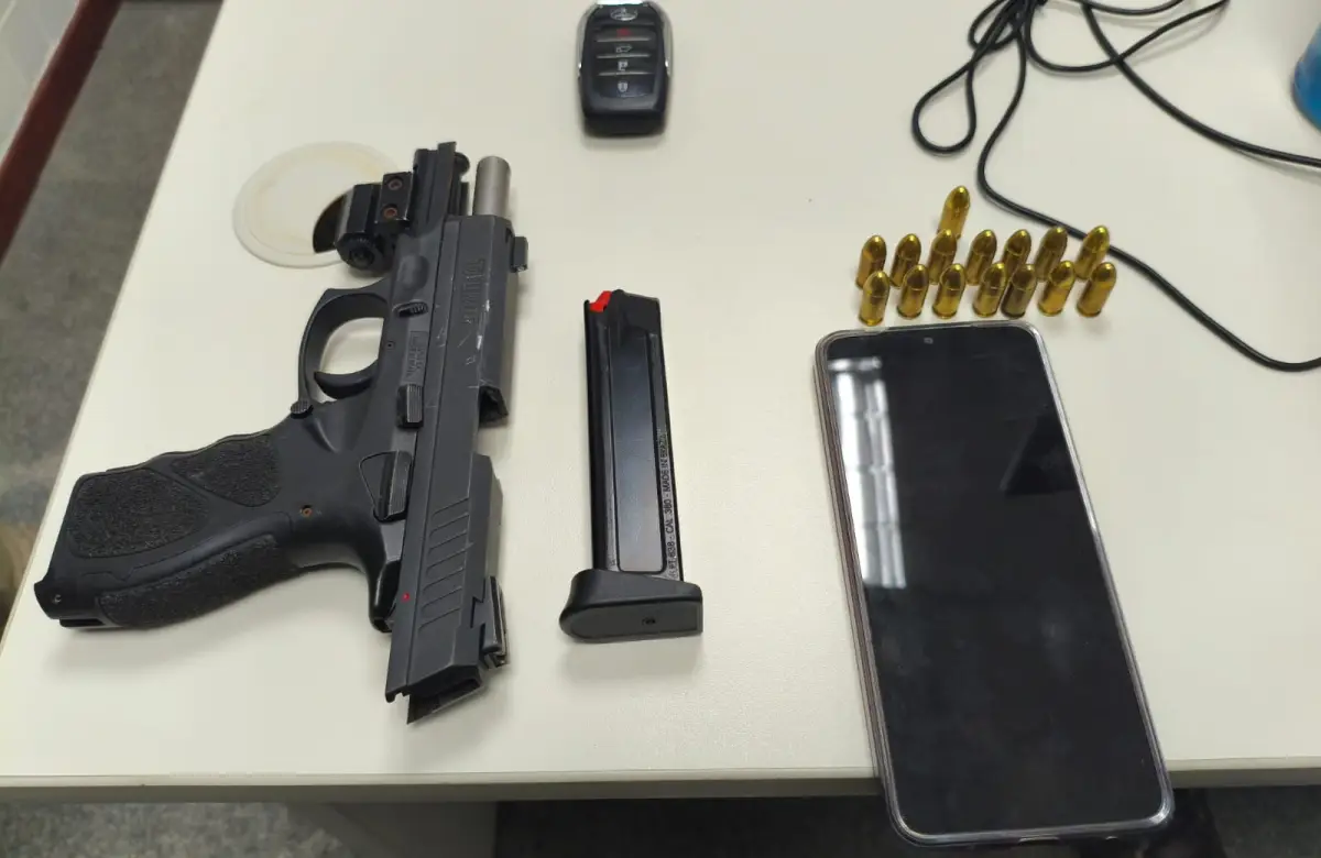 Polícia Militar recupera 7 celulares roubados e apreende armas após ações em Feira de Santana