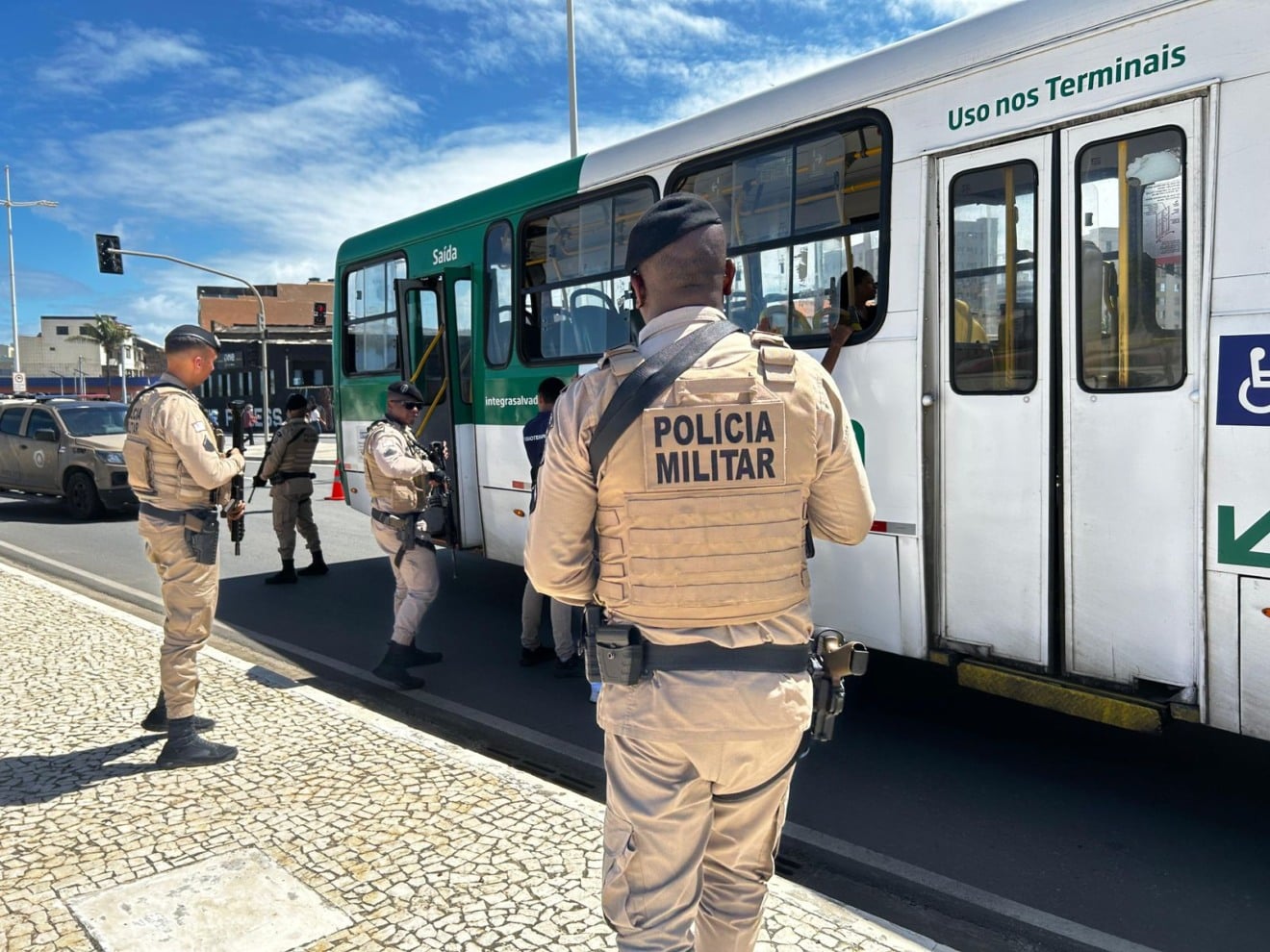 Roubos a ônibus caem 35,4% na Bahia no primeiro quadrimestre de 2026