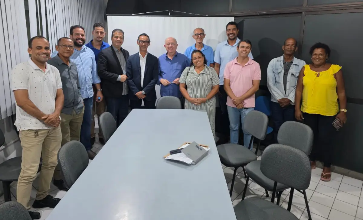 Vereador articula projeto de drenagem para o Conjunto Panorama em reunião com José Ronaldo