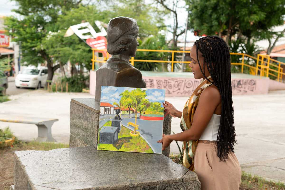 Praças de Feira de Santana se tornam galeria de arte com obras disponíveis gratuitamente