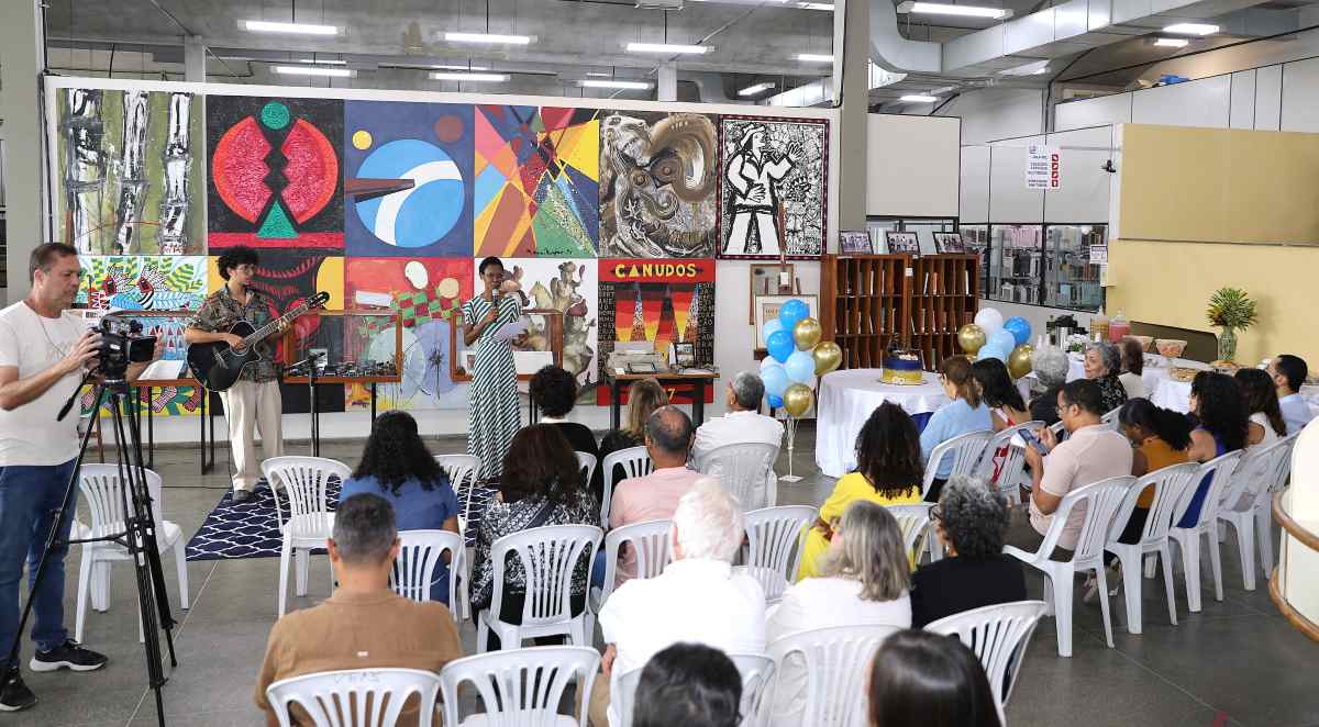 50 anos da Biblioteca Central Julieta Carteado