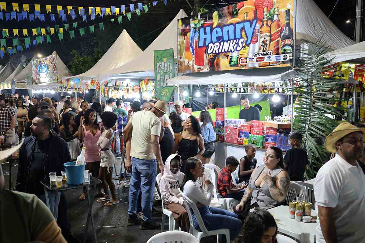 Barracas do Arraiá de Feira 2026 no distrito de Maria Quitéria