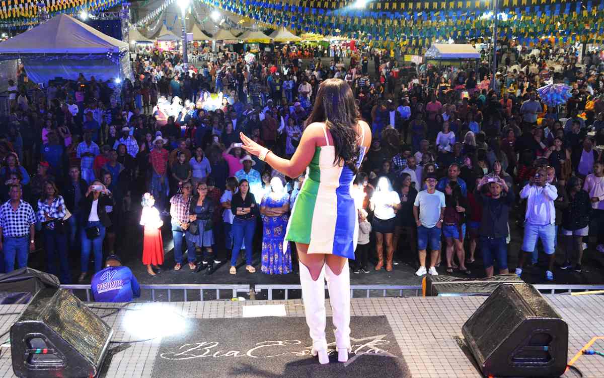 Bia Estrela na penúltima noite do São João de São José