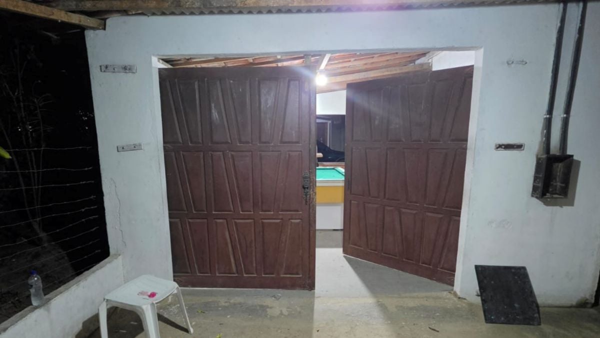 bar