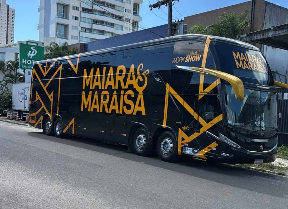 Ônibus de Maiara e Maraisa