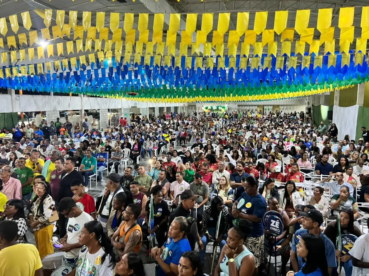 Thiago Gilleno e José Ronaldo participam de encontro político em Feira de Santana