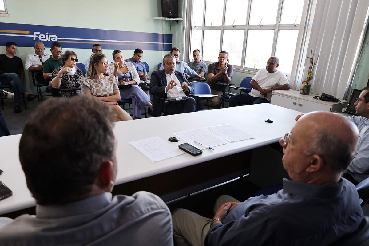 Prefeitura e cartórios firmam parceria para agilizar emissão de documento de declaração de limites