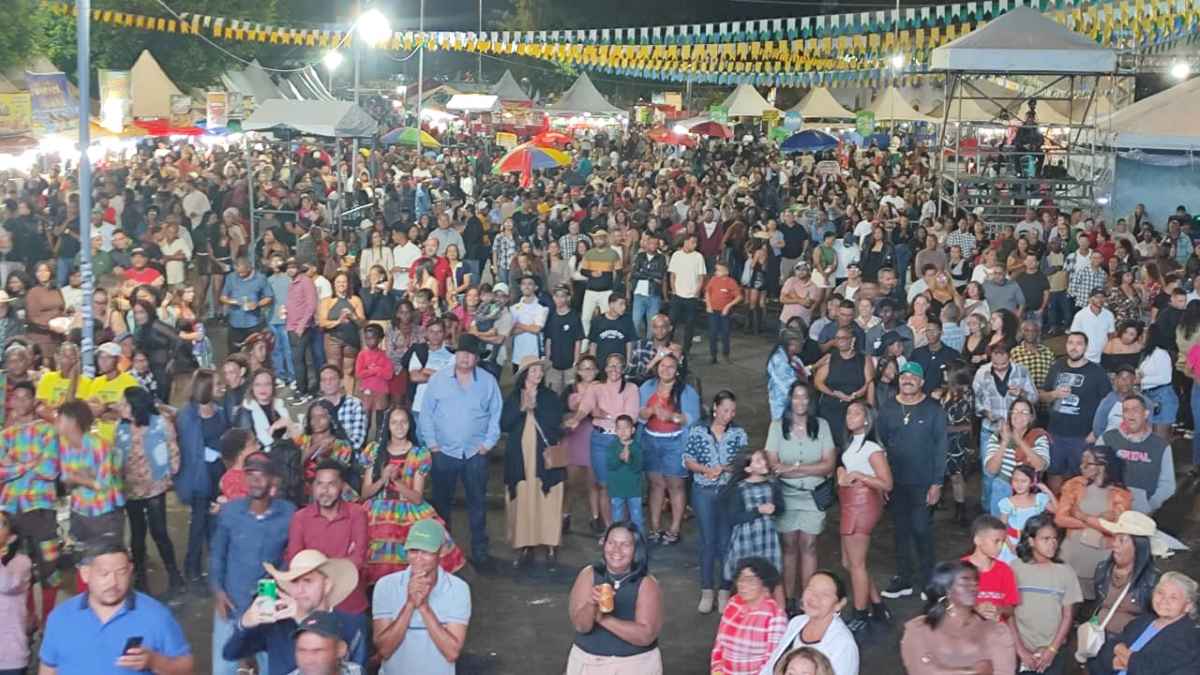 Primeira noite do Arraiá de Feira de Santana no distrito de Maria Quitéria