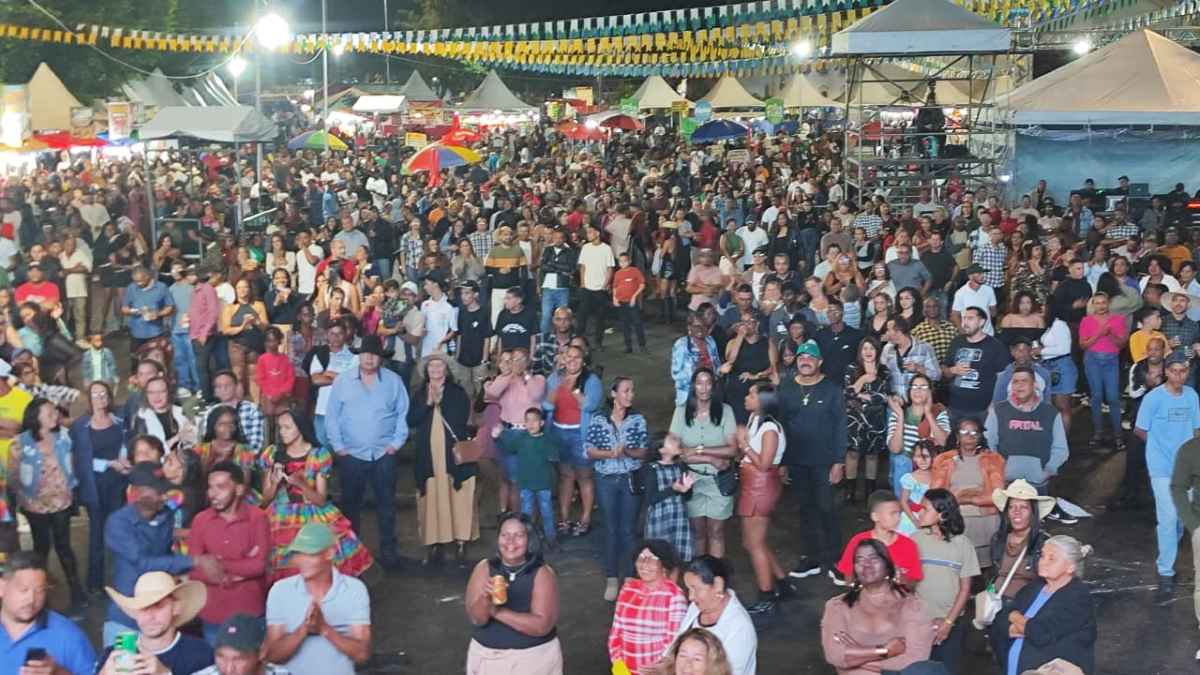 Primeira noite do Arraiá de Feira de Santana no distrito de Maria Quitéria