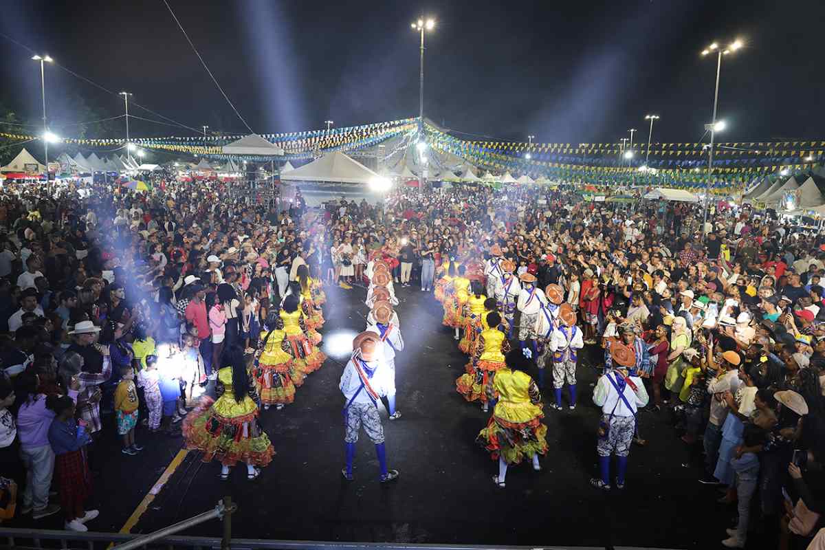 Quadrilhas na terceira noite do São João de São José 2026