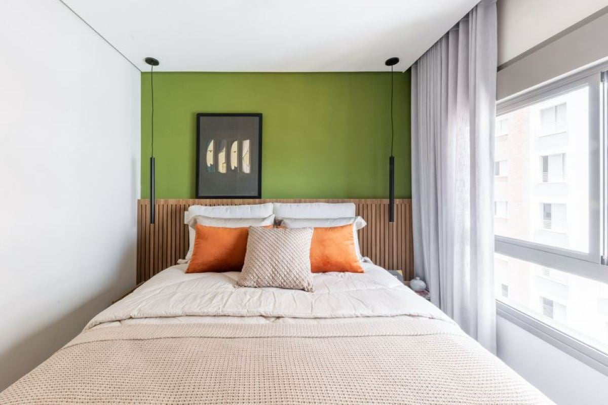 Quarto com parede verde