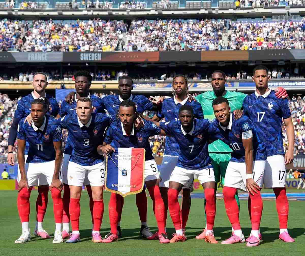 Seleção da França em jogo contra Suécia