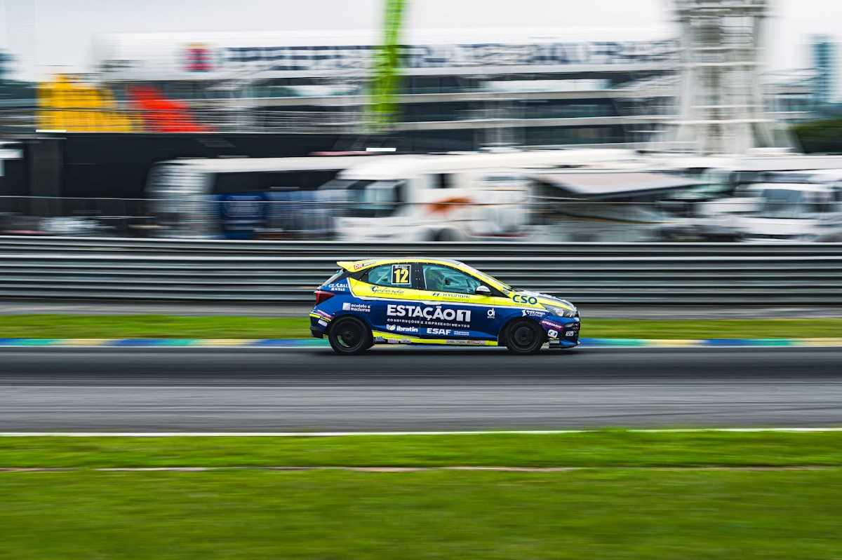 Carro de Thiago Rios