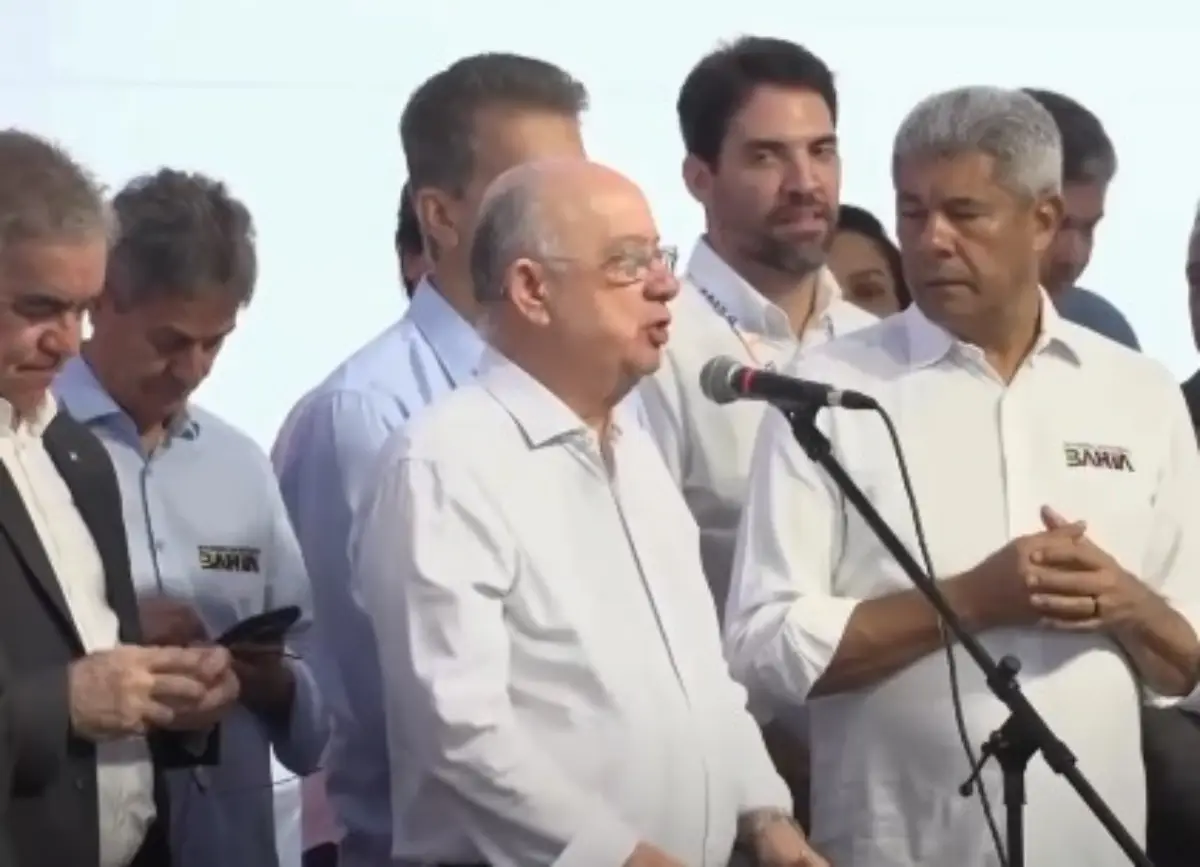 Zé Neto é advertido por Jerônimo durante fala de José Ronaldo