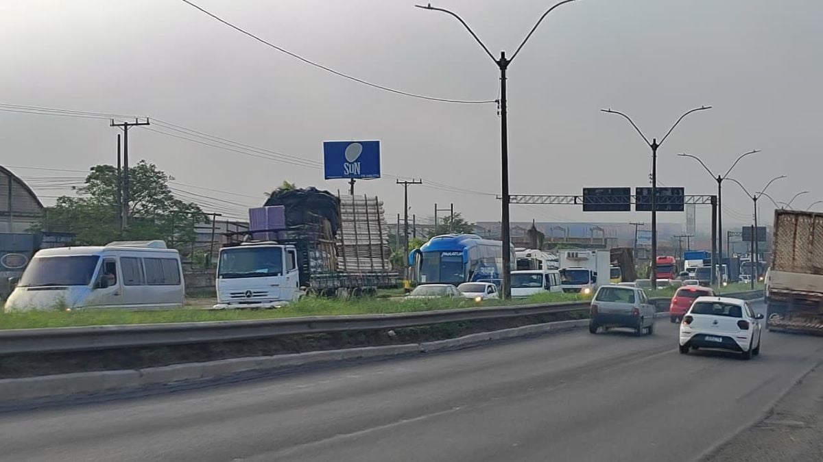 Motociclista morre após sofrer acidente na BR-324, na saída de Feira de Santana