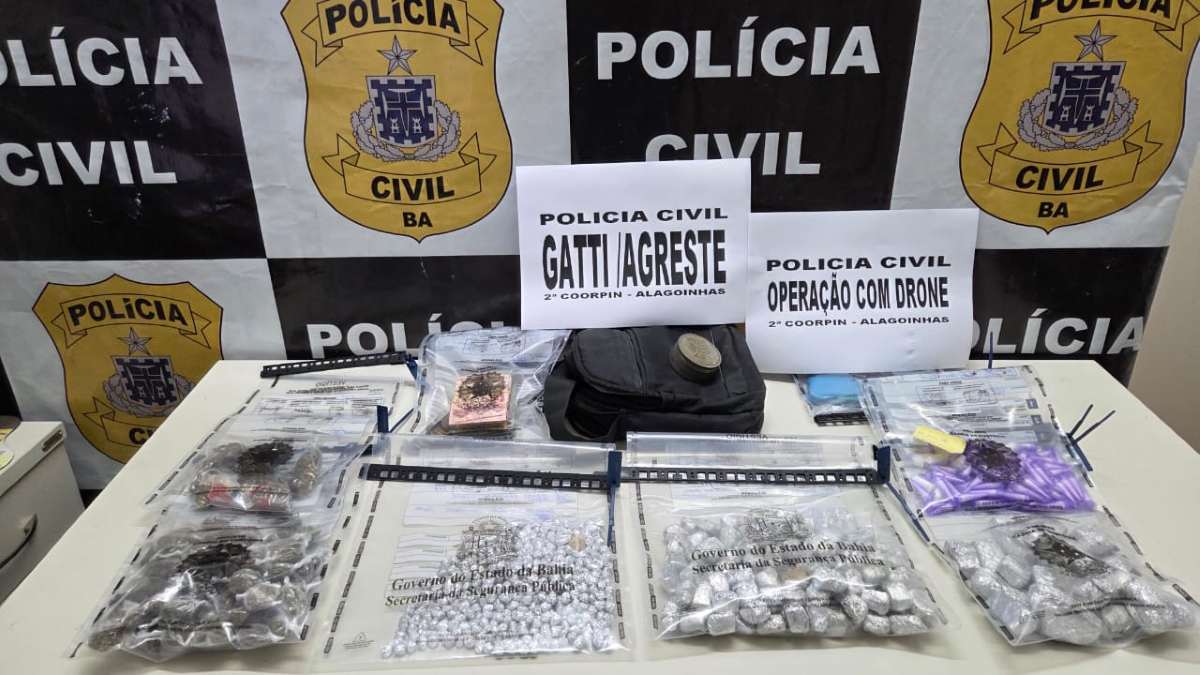 Polícia Civil desmonta ponto de tráfico e apreende centenas de porções de drogas
