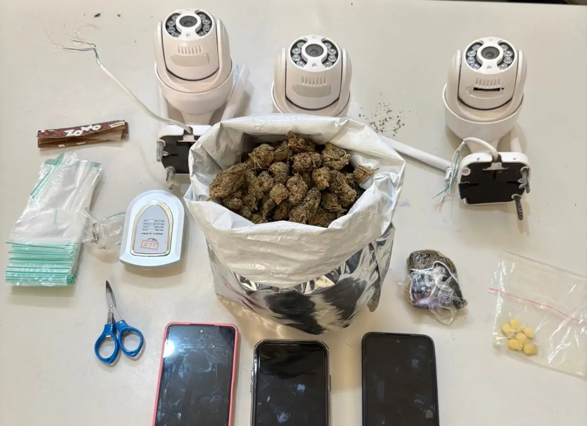 Investigado por tráfico é preso em flagrante com maconha, LSD e câmeras de monitoramento