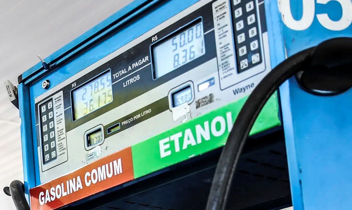 postos etanol e gasolin