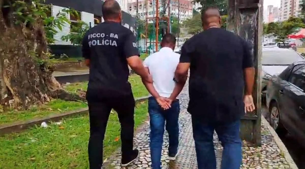 Homicida foragido é preso enquanto tentava fugir de Salvador