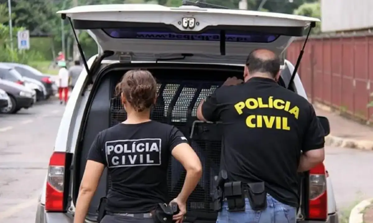 Arma atribuída a Bolsonaro vira alvo de inquérito policial
