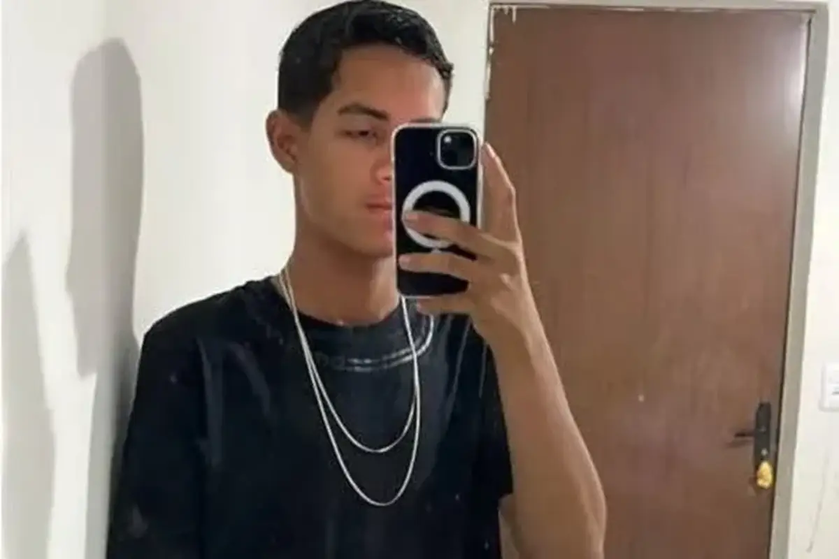 Manobra perigosa acaba em tragédia: adolescente de 16 anos morre após acidente entre motocicletas