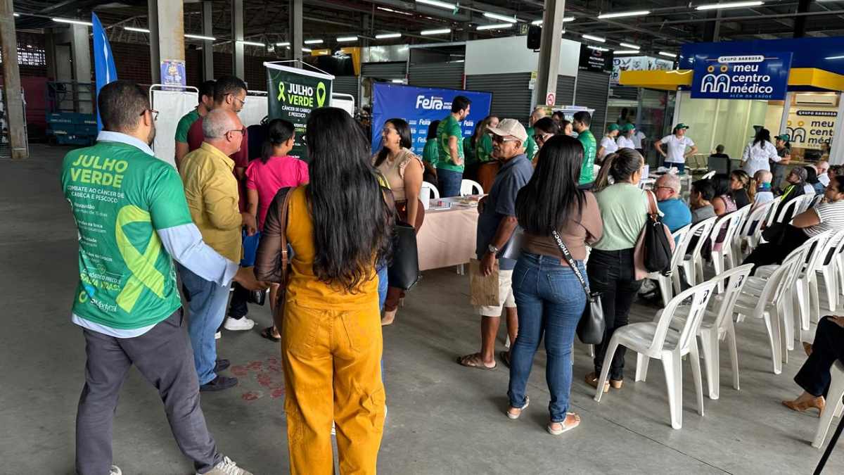 Shopping Popular ação gratuita da campanha Julho Verde com exames de prevenção contra o câncer de cabeça e pescoço