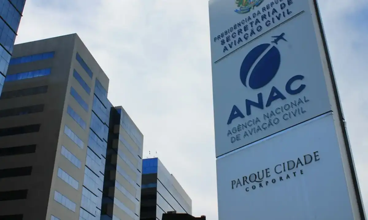 Anac pede fim de trotes com produtos químicos após morte de piloto