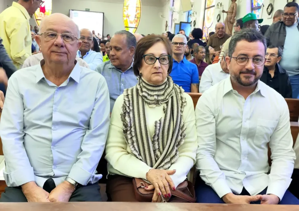 Prefeito José Ronaldo celebra 75 anos Prefeito José Ronaldo celebra 75 anos