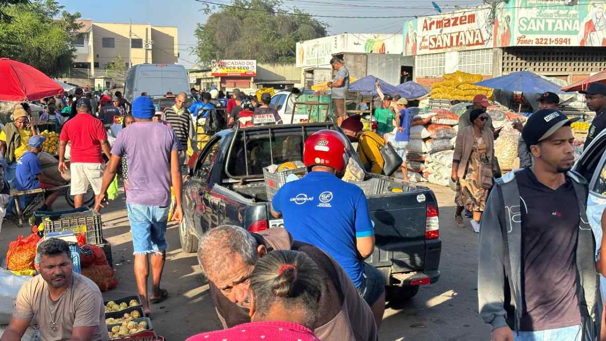 Trânsito no Centro de Abastecimento em junho