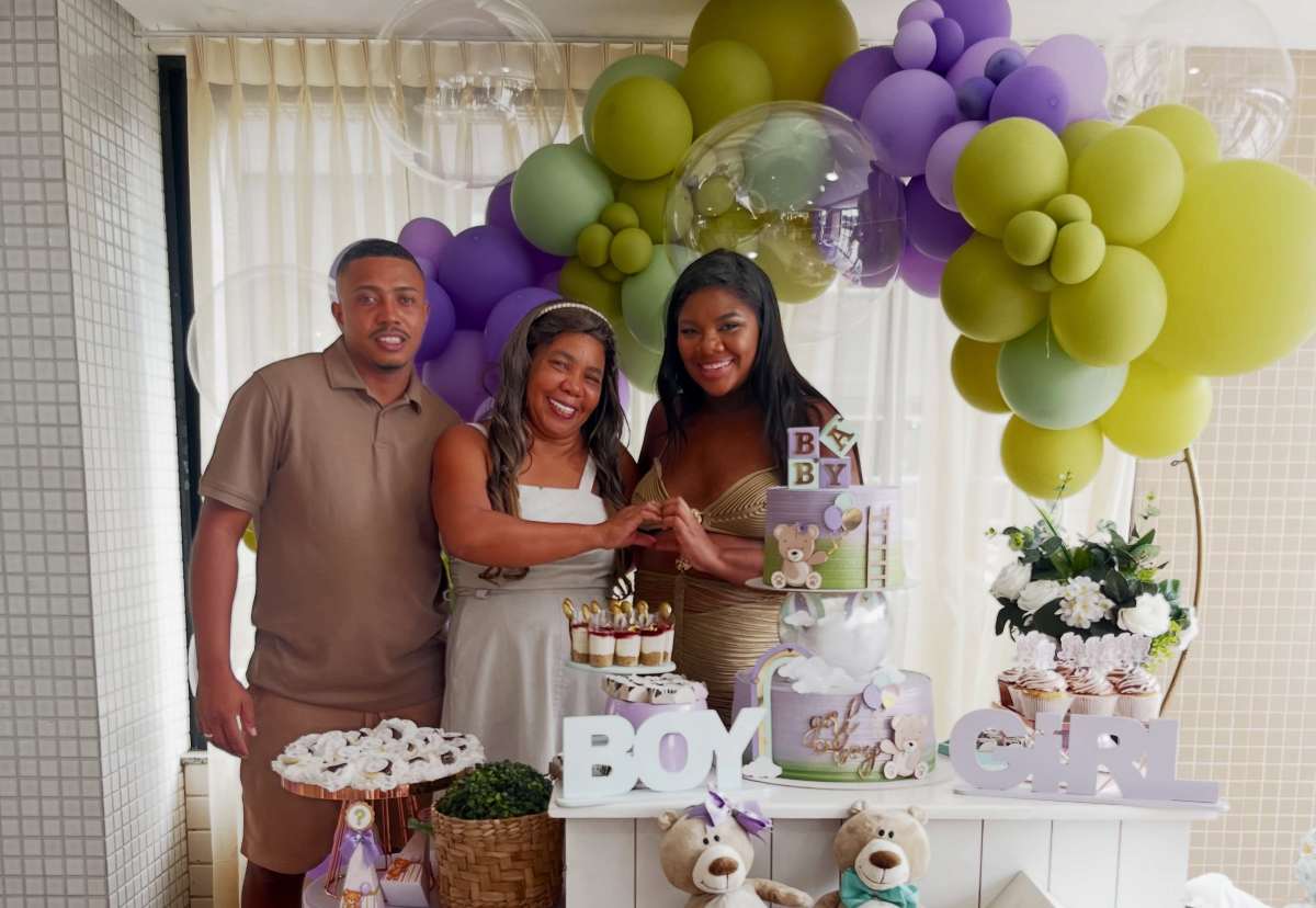 Cleiton Souza, Elisangela Brito e Raquel Brito