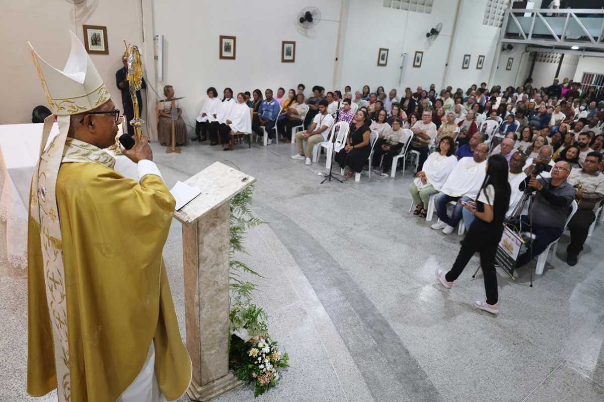 Dom Zanoni preside missa que encerra novenário de Nossa Senhora do Carmo em Feira de Santana