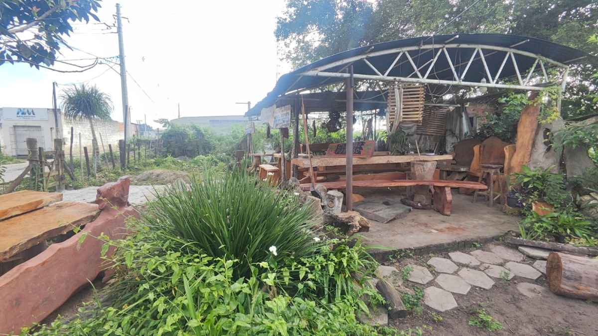 Morador denuncia ordem de despejo em terreno comprado há 70 anos pela família