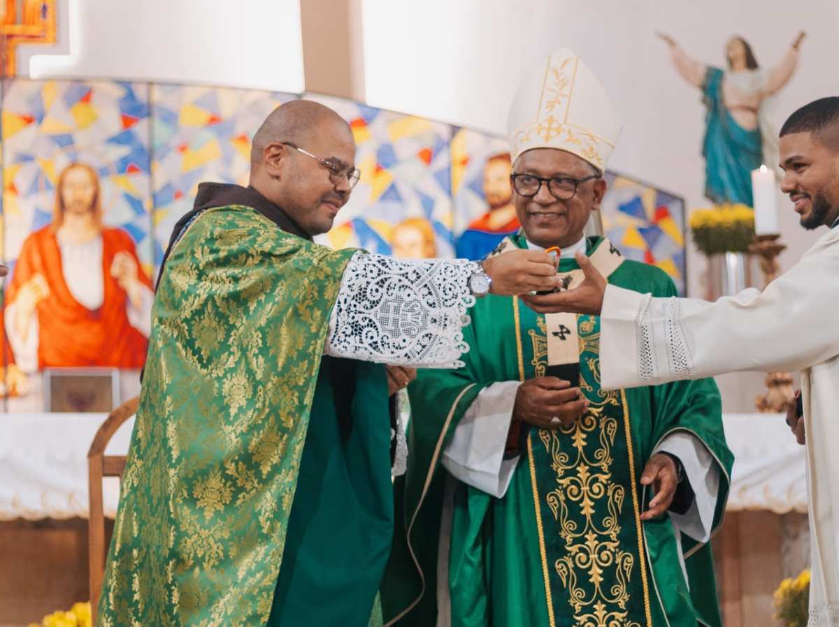 Novo reitor assume Santuário Santo Antônio dos Capuchinhos, em Feira de Santana