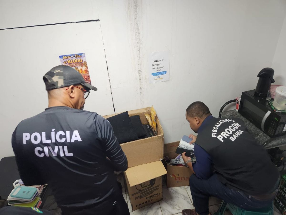 Operação Mobile apreende mais de 2 mil produtos falsificados