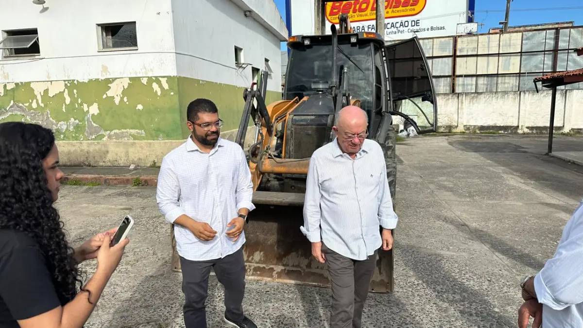 Prefeitura assina ordem de serviço para reforma de quase R$ 3 milhões no CSE