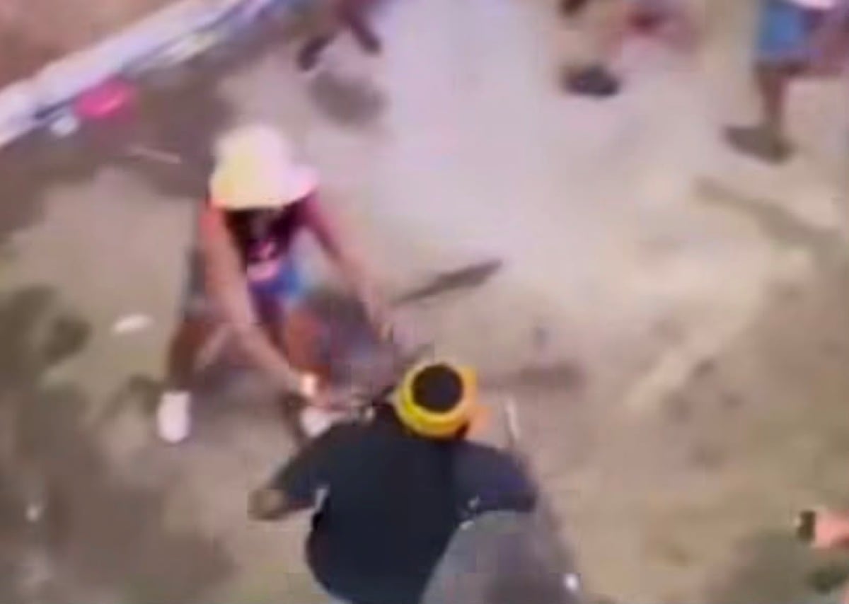 PM intervém após homem com faca provocar tumulto em micareta na Bahia