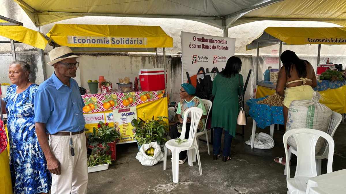 Produtores expõem alimentos artesanais na 5ª Feira da Agricultura Familiar e Economia Solidária