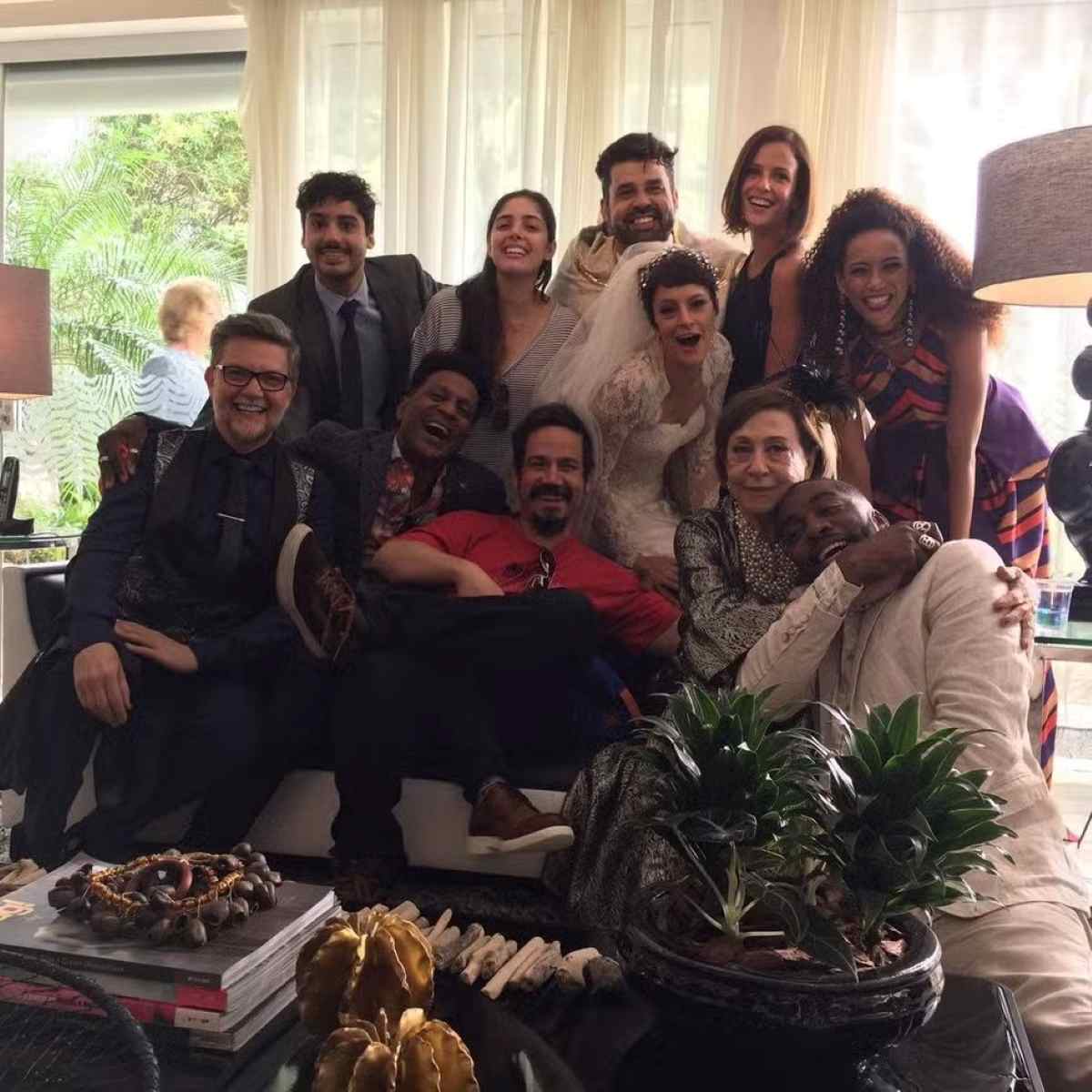 Ricardo Spencer ao lado de artistas como Fernanda Montenegro, Lázaro Ramos e Taís Araújo