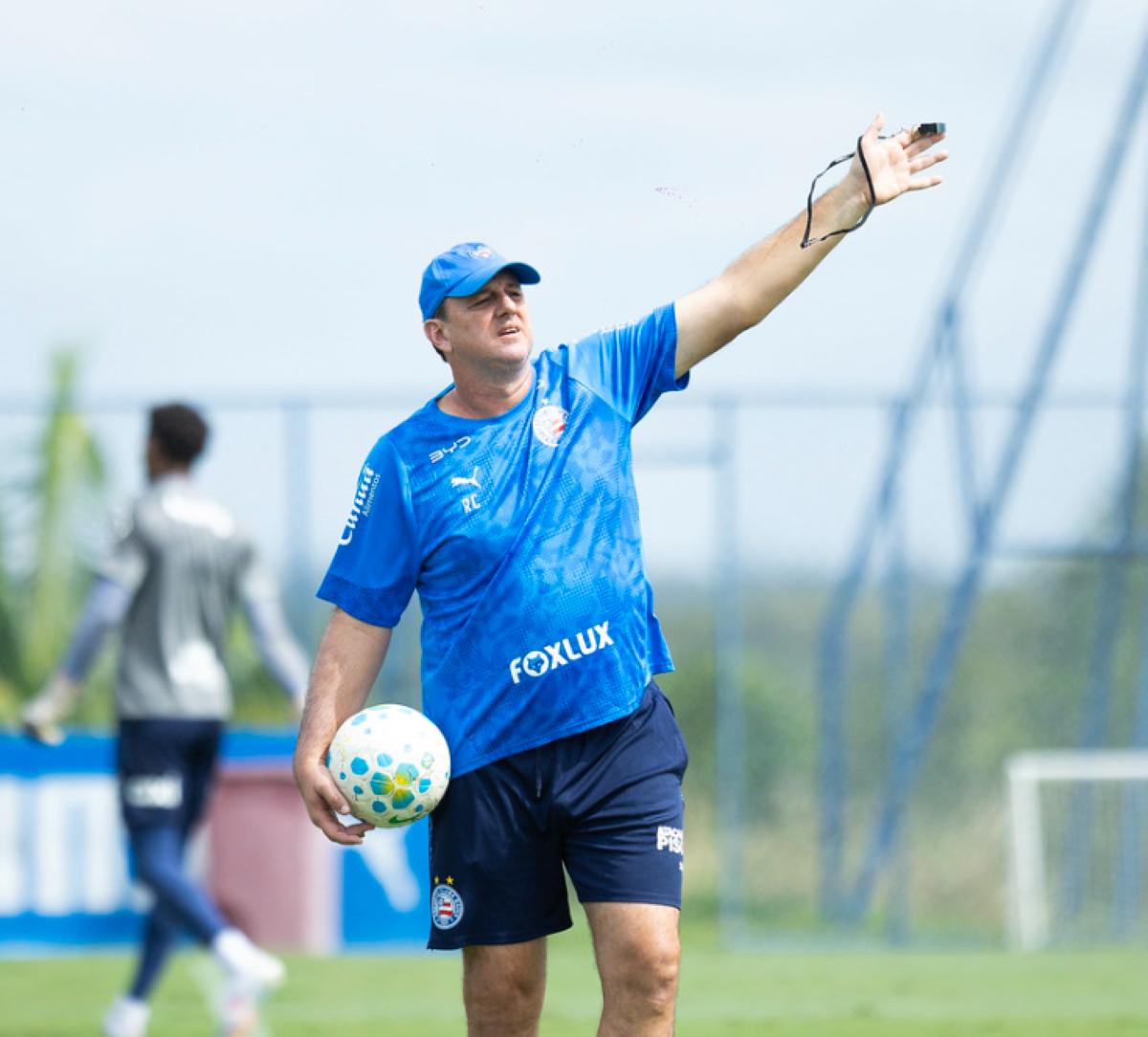 Elenco do Bahia inicia trabalhos antes da reestreia na Série A