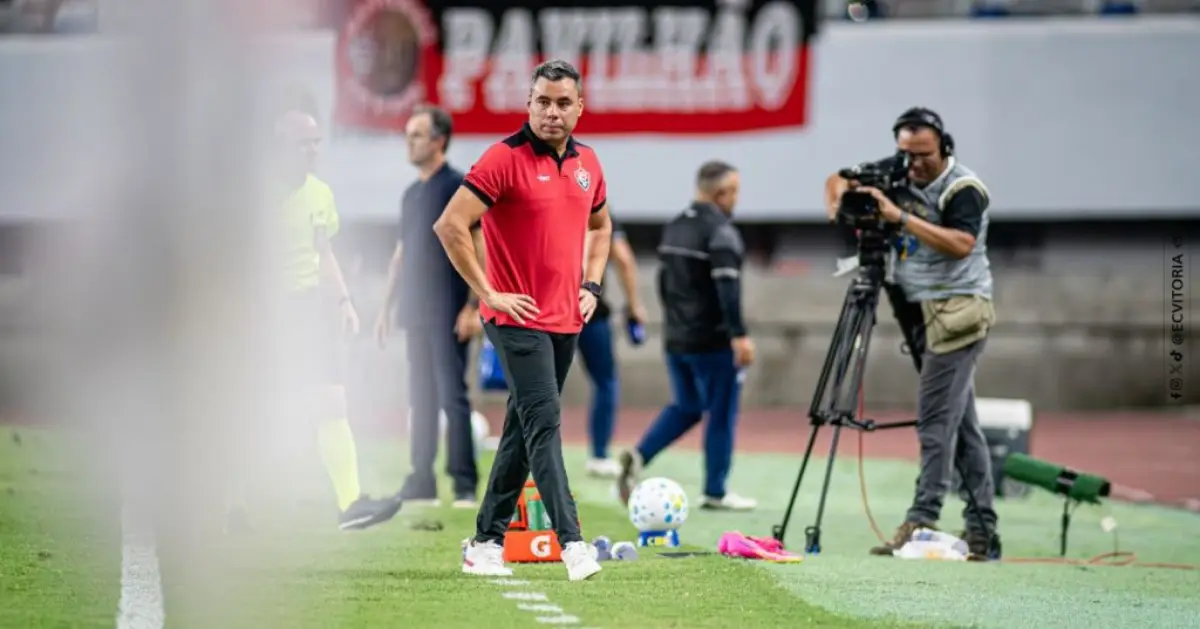Vitória falha, perde para o Remo e segue sem vencer fora de casa no Brasileirão