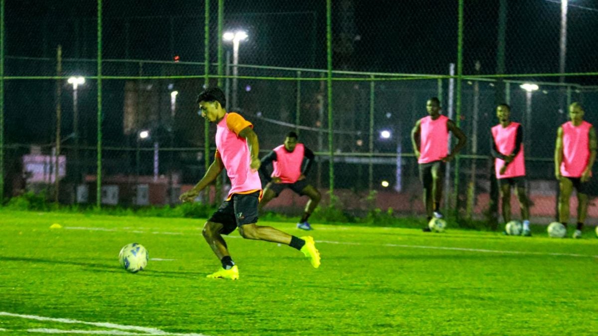 Treino de jogadores do SSA