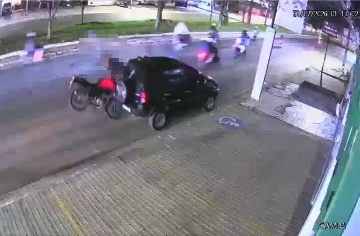 Colisão que resultou em morte de motociclista na Maria Quitéria durante rolezinho, em Feira de Santana