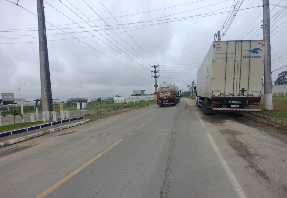 licitação caminhão estrada Seinfra