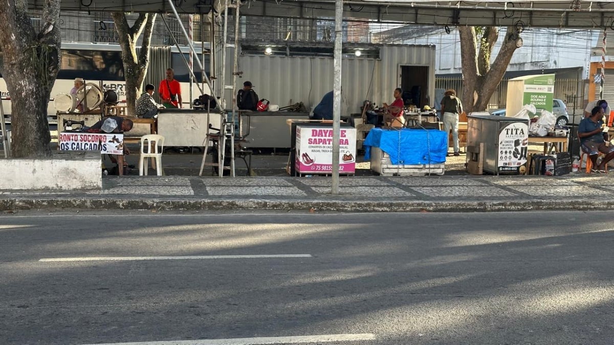 obra reforma praça dos sapateiros os em Feira de Santana