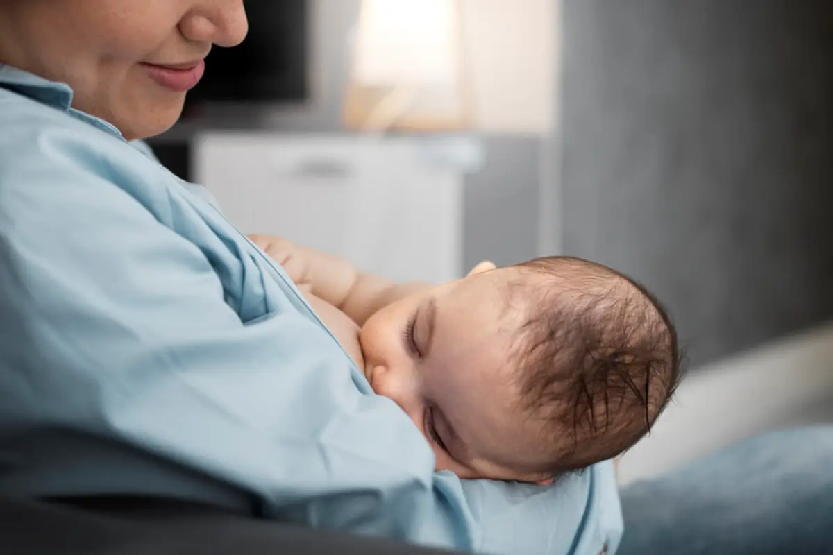 Amamentação pode deixar “memória” no corpo e proteger contra câncer de mama; entenda