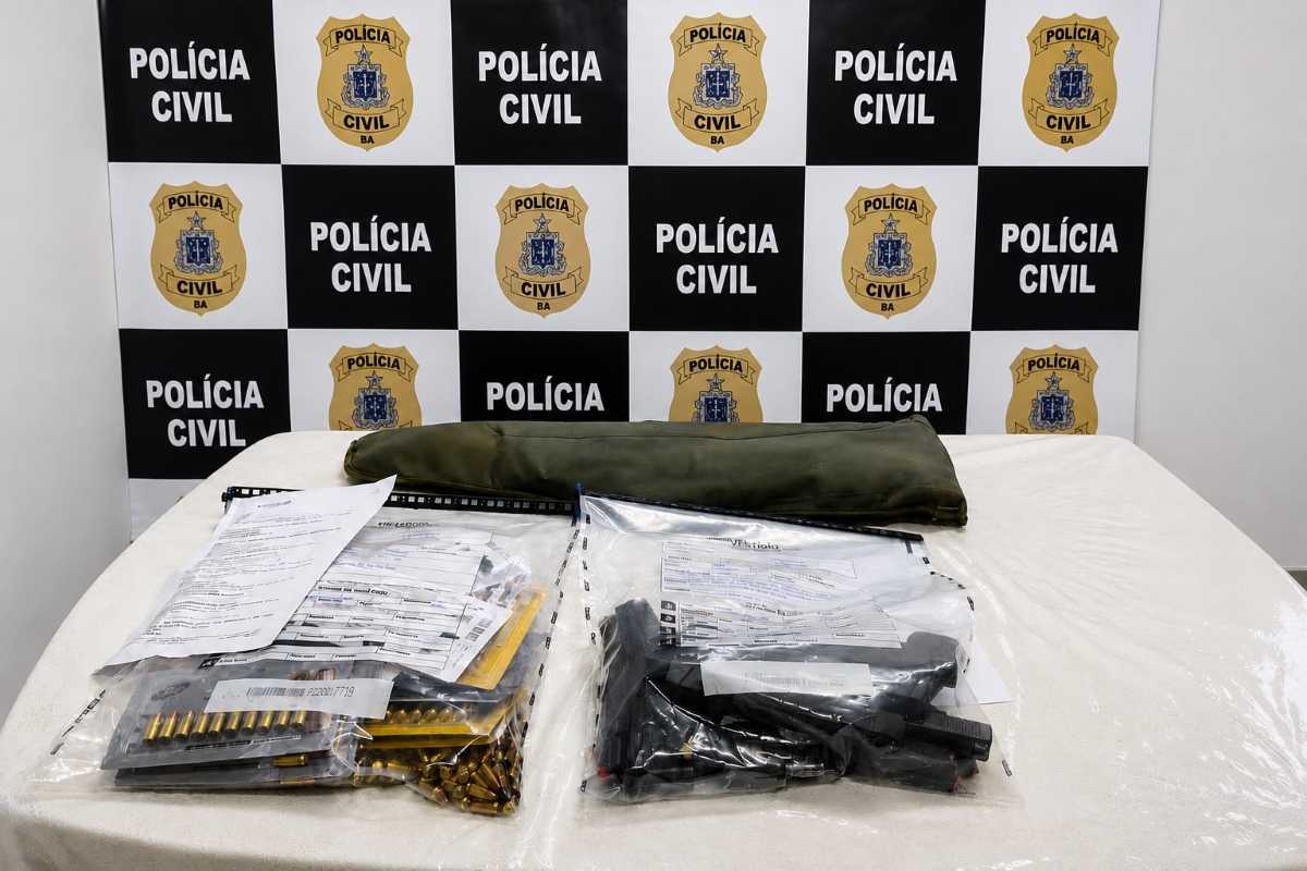 Armas e munições apreendidos Rio Real