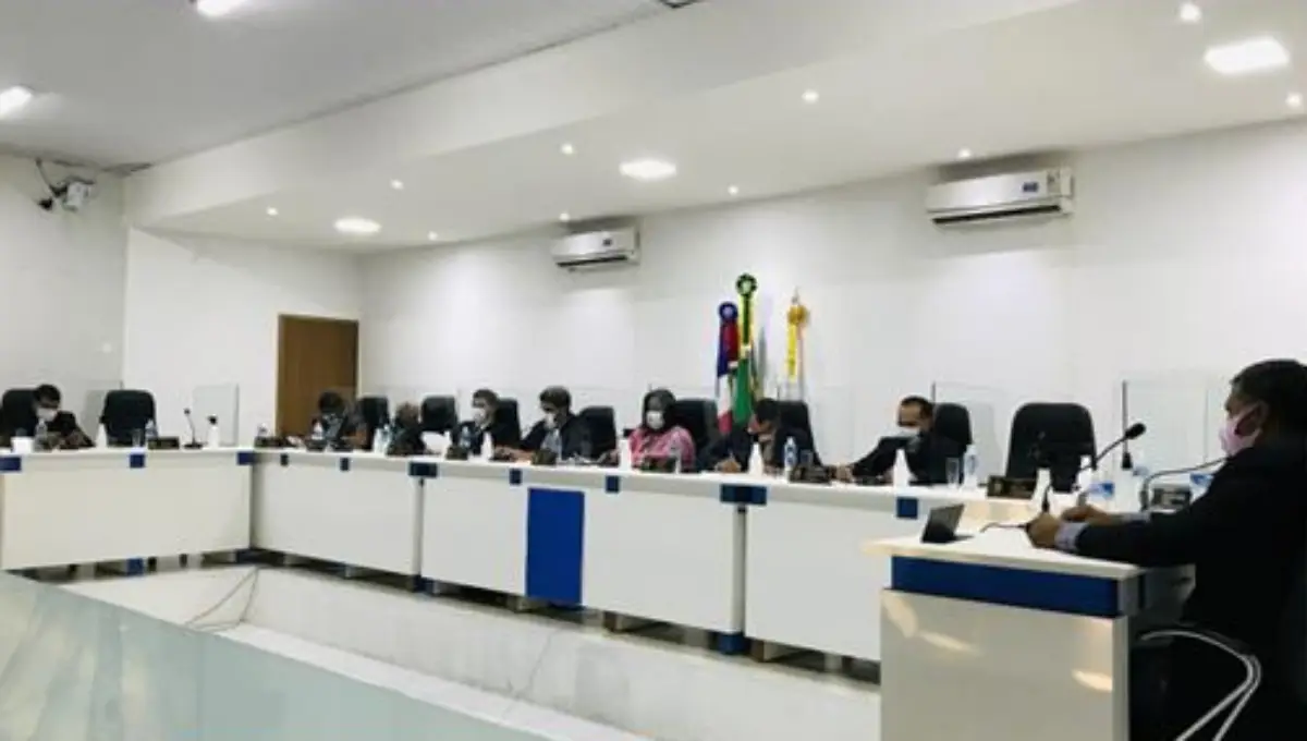 Câmara de Seabra abre concurso com 37 vagas e salários de até R$ 5 mil