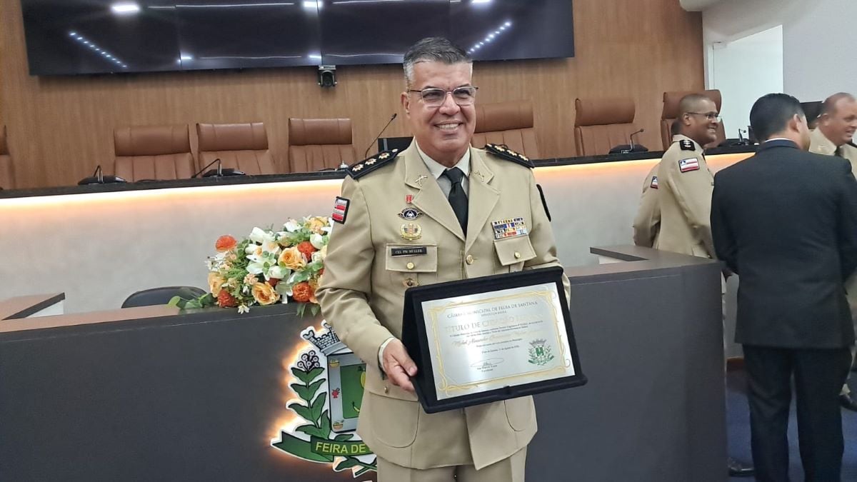 Câmara concede Título de Cidadão Feirense ao coronel Michel Müller, comandante do CPRL